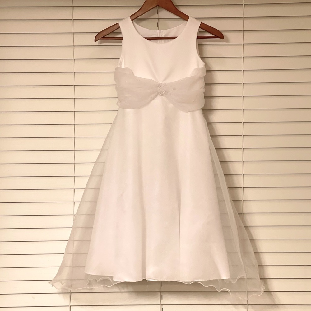 SOLD 🕊1st Communion/ Flower Girl Dress